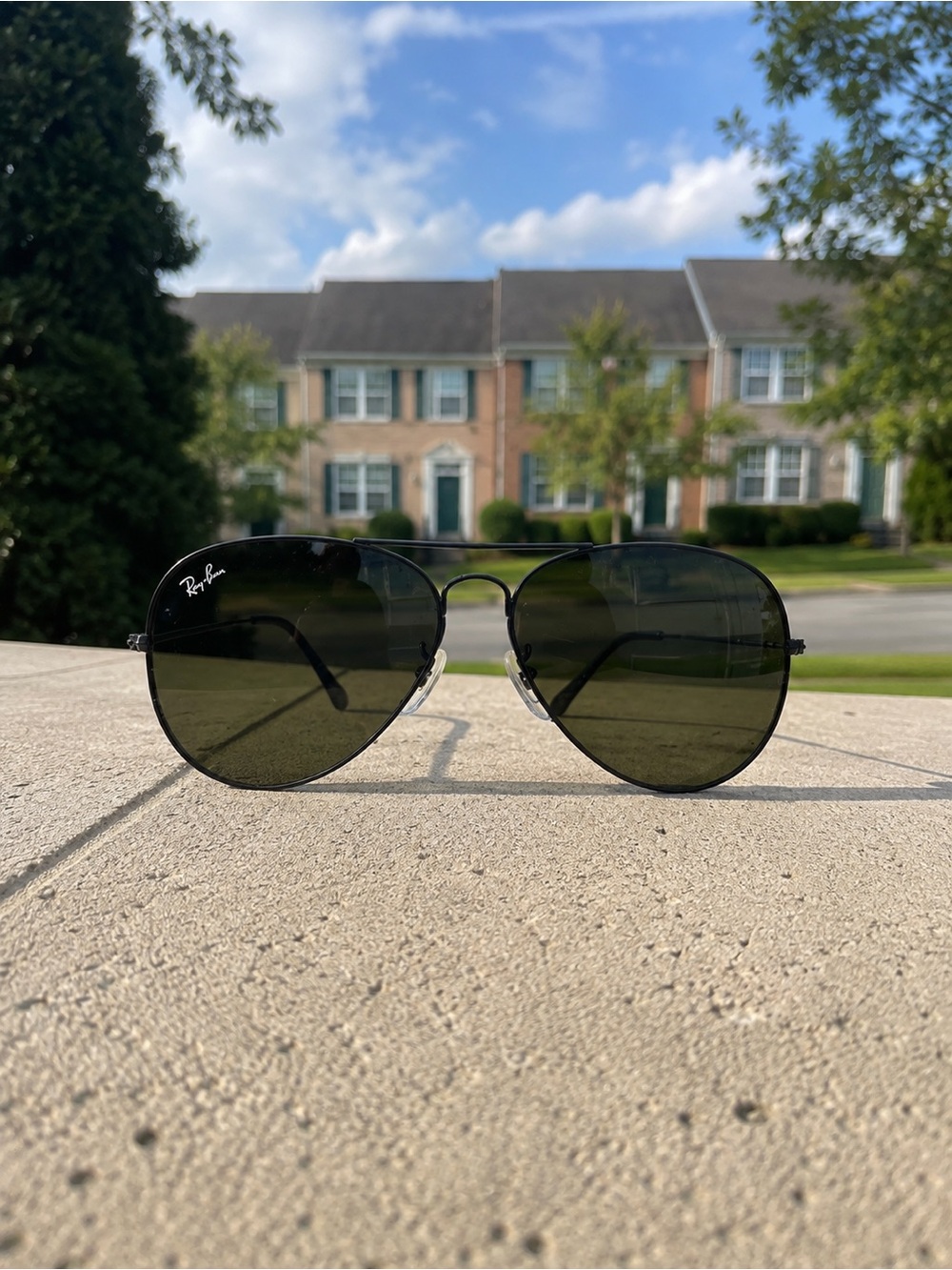 Ray-Ban Aviator Sunglasses in Black